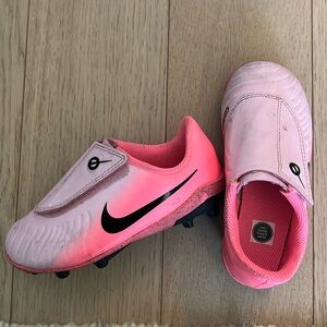 NIKE TODDLER SOCCER SHOES 9.5C